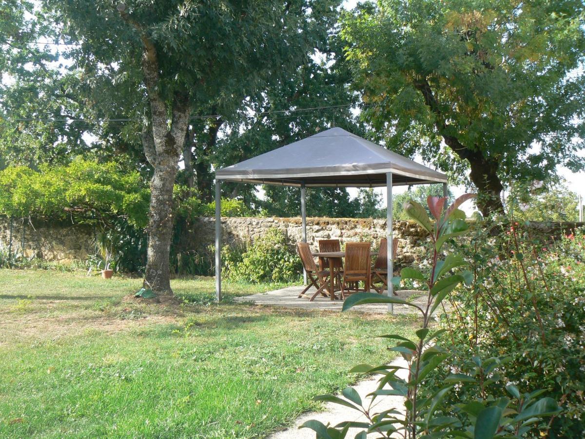 Maison Calme Au Coeur Des Vignes Sainte-Colombe  Exterior foto